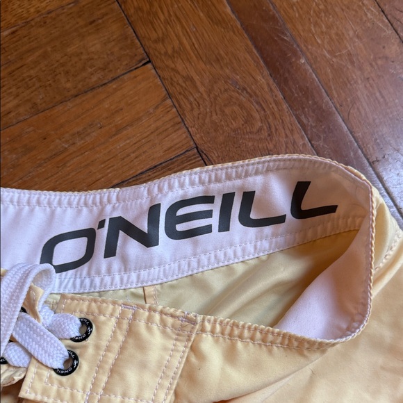 O'Neill Men's Casual Shorts - Tan, Grey, Yellow - Picture 2 of 5